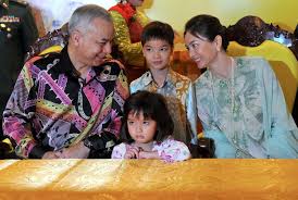 Raja mazhatul yasmin suraya raja abd malek and private user brother. Tuanku Zara Jelita Bijak Dan Berkeperibadian Tinggi Semasa Mstar