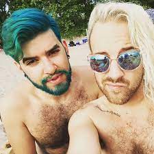 Merman Trend Men Are Dyeing Their Hair With Incredibly Vivid Colors Mens Blue Hair Hair Color Crazy Hair And Beard Styles