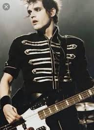 My Chemical Romance Welcome To The Black Parade Guitar Memes De My Chemical Romance 2 My Chemical Romance Mikey Way Black Parade