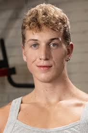 Felix Fox's Instagram, Twitter & Facebook