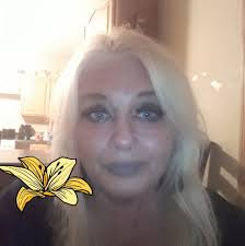 I just passed by the holiday inn next to ford city and I notice there was  not cars in the parking lot and the restaurant next to it is closed . So