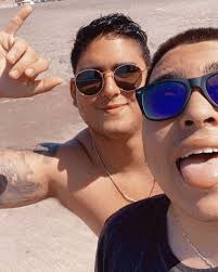 Nos sacamos los lentes un momento 🤝, para decirte: ÁNIMO, TÚ PUEDES 🙌🏻.  A veces es necesario leer un mensaje POSITIVO ✨🙏, en un mar de mensajes  negativos 🤗 ¡Que tengan un