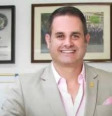 La música en el Zulia esta de luto. Gustavo Suárez Sarcos, fundador y alma  creativa de la agrupación zuliana Tecupae, falleció este miércoles tras  enfrentar con valentía una dura batalla contra un