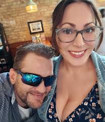 Where is live music in Maple Grove