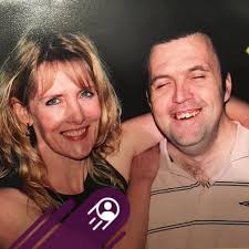 Evening all. Do Transporters come with Auto boxes? Can't seem to find one. 