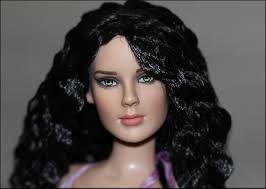 Tonner Rose Basic Raven dressed doll
