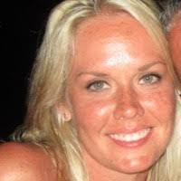 Amanda Mullis's Instagram, Twitter & Facebook