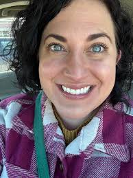 Hello from France 🇫🇷💛** My name is Stéphanie. I'm a French traveler,  writer and cultural explorer. For the next 3 weeks, I'll be traveling solo  in Croatia — not as a tourist,