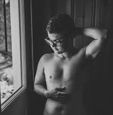 A trans man modelled nude for 150 photographers, and fell in love with his  body | Xtra Magazine