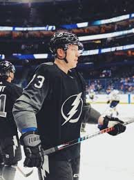 Hallo miteinander, ich löse einen teil meiner trikotsammlung auf, um wieder platz zu schaffen. Tampa Bay Lightning Third Jersey Uniswag