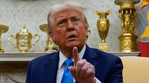 10 Most Humble and Low-Profile Celebrities: Keanu Reeves and More