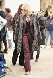 The characters are clearly incredibly close. 28 Lou Ideas Cate Blanchett Ocean S Eight Style