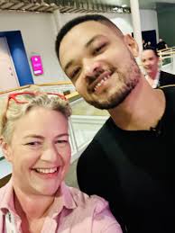 Do meet your hero's he was absolutely lovely 😍 Blown away meeting Steven… 