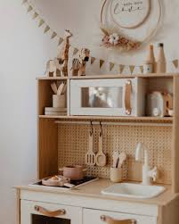Kinderkuche Umstyling Ikea Kuche Duktik Kinderkuche Woodentoys Kinderzimmer Kinderzimmerinspiration Girlsroom H Ikea Play Kitchen Nursery Inspo Kids Room