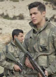 @can kaya ulan neredeyim kimim bilmeden konuş cavus tan emir alıyormusum aynen knk dediğin gibidir. Baris Alpaykut