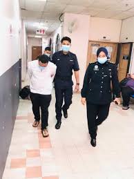 Pengubahan wang haram adalah masalah sejagat yang. Jabatan Siasatan Jenayah Komersil Jsjk Pdrm Ahli Perniagaan Menggunakan Gelaran Tengku Yazzid Menyamar Sebagai Sepupu Tunku Mahkota Johor Didakwa Atas Kesalahan Pengubahan Wang Haram Johor Bahru 10 Januari 2021 Seorang