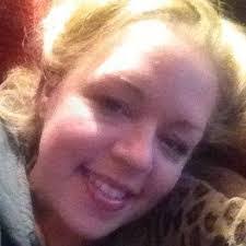 Amanda Deskins's Instagram, Twitter & Facebook