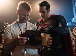 In zack snyder's justice league, determined to ensure superman's (henry cavill) ultimate sacrifice was not in vain, bruce wayne (ben affleck) aligns forces with diana prince (gal gadot) with plans to recruit a team of metahumans to protect the world from an approaching threat of catastrophic. Zak Snajder Obeshaet Chto Liga Spravedlivosti Startuet Po Vsemu Miru