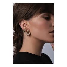 Women's fashion: designer fashion for women