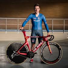 Elia viviani is next in the betting, followed by caleb ewan, peter sagan and sonny colbrelli. Anyone Know What Frame Is Elia Viviani Using Here I Can T Find It Anywhere Velodrome