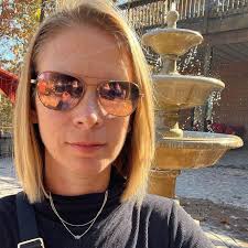 Erin Luzader Bartley (@a_clean_living) • Instagram photos and videos