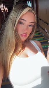 me and my iced coffee against the world ♡︎