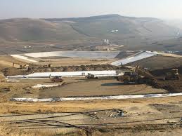 Asemenea multor altor gropi de gunoi din românia, cea de la câmpia turzii trebuia până acum să fie ecologizată. Prima CelulÄ EcologicÄ A Noului Centru De Management Al DeÈeurilor Din Cluj Se Deschide In Septembrie Cj Vrea SÄ Amplaseze Acolo Èi Un Incinerator Ebs Radio