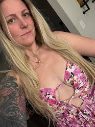 Message to all Lesbians 🏳️‍🌈❤️🥹🫶🏽 You don't need boys clothes to prove  to anyone that your a lesbian🥹🫂you don't need to act like a boy to prove  that ur a lesbian🥺🔥 entlek