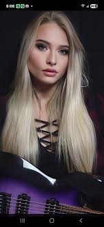 Two of the most beautiful people you will ever meet in the entertainment  world. A star in her own right with voice of an angel Emma Hannah, with her  love Mr Kenny