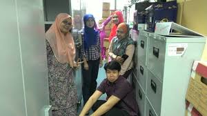 Surat tugas biasanya akan dikeluarkan ketika ada salah satu karyawan dari perusahaan, lembaga pemerintahan atau instansi yang lainnya untuk menugaskan pekerjaan diluar kantor. Kerjaya Ku