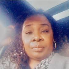 Exclusive: Text Messages surface between R.Kelly's Ex-Girlfriend (at age  16) & her mother. "Sit