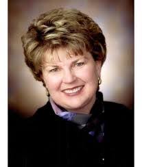 Lee Stark's Instagram, Twitter & Facebook