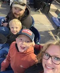 Keep the family of Ray staggs in prayer🙏 ray u are gone but not forgotten  🙌🩷