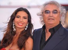Per lei che nella puntata di lunedì ha riconquistato un ruolo primario nella consueta dialettica con dayane mello, prima finalista di questa estenuante edizione del gf vip, in cui la modella ha mostrato lati. Briatore Gregoraci Storia Di Un Unione Molto Chiacchierata Dall Incontro In Discoteca Ai Pettegolezzi Sulla Separazione Corriere It