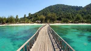 Pengunjung boleh mengelilingin pulau ini dengan menaiki bot sambil warga johor sudah tidak dapat dipisahkan dengan darah bugis. 5 Pulau Cantik Di Mersing Johor Tripjalan
