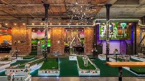 A typical golf course is 18 holes long, with a par of 72, although courses come in varied lengths and sizes. Flatstick Pub Local Craft Beer Mini Golf Old School Fun