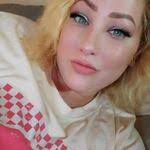 Sonya Boyle's Instagram, Twitter & Facebook