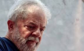 Resultado de imagem para memes O â€˜presente de gregoâ€™ de Lula para Dirceu