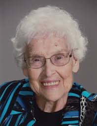 Bernadette Kraus's Instagram, Twitter & Facebook