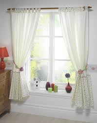 Desenleriyle, renkleriyle ve tamamlayıcı detaylarıyla göz dolduran modeller, evinizi daha göz alıcı bir şıklığa. Genc Odasi Perdesi Perdesan