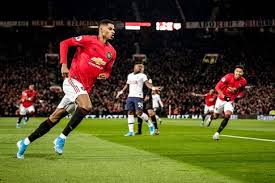 Tottenham hotspur host manchester united in the big premier league match of the weekend, with spurs' european hopes somewhat on the line after poor recent form. I Won T Mind Him Scoring Tottenham Fans Applaud Marcus Rashford Ahead Of Man United Clash Football London