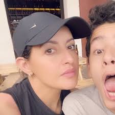 Violeta Jimenez (@patolucasamor) • Threads, Say more