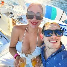 Barbara Alva's Instagram, Twitter & Facebook