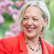 Julie (Lord) Gibbons (@julielordcfp)