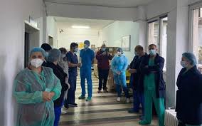 Spitalul clinic de urgenta sf. Protest Spontan La Spitalul Sf Ioan Din BucureÈ™ti Medicii Si AsistenÅ£ii NemulÈ›umiÈ›i CÄƒ Nu Au Primit Niciun Spor Observatornews Ro