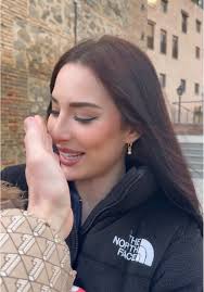 Perrita Petra: El Encanto de un Mascota