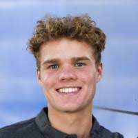 500+ "Leonard Leo" profiles