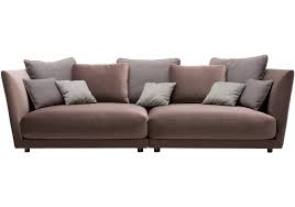 Tondo è un letto che ama mettere in mostra tutta la sua maestosità. Tondo Rolf Benz Divano Milia Shop