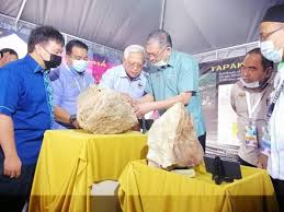 Untungnya, unesco sudah menetapkan batik sebagai warisan budaya indonesia sejak 2009 silam, tepatnya tanggal 2 oktober 2009 yang kemudian dikenal sebagai hari batik nasional. Rancangan Geopark Lenggong Tidak Jejaskan Tapak Warisan Dunia