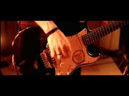 Yeah Yeah Yeahs Maps The Video Shows The Band Playing In An Audition In A High School Gymnasium With Different Light Filters Music Videos Music Music Love